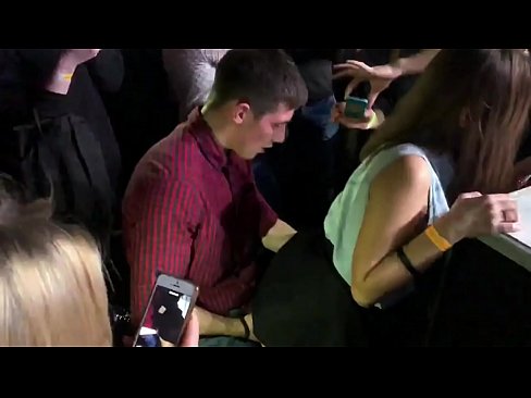 ❤️ เซ็กซ์จริงในไนท์คลับรัสเซีย สาวรัสเซียอายุ 18 ปีในทวารหนักและช่องคลอดระยำในไนท์คลับ ❤️ แค่โป๊ ที่ th.hqpornvideos.ru ️❤